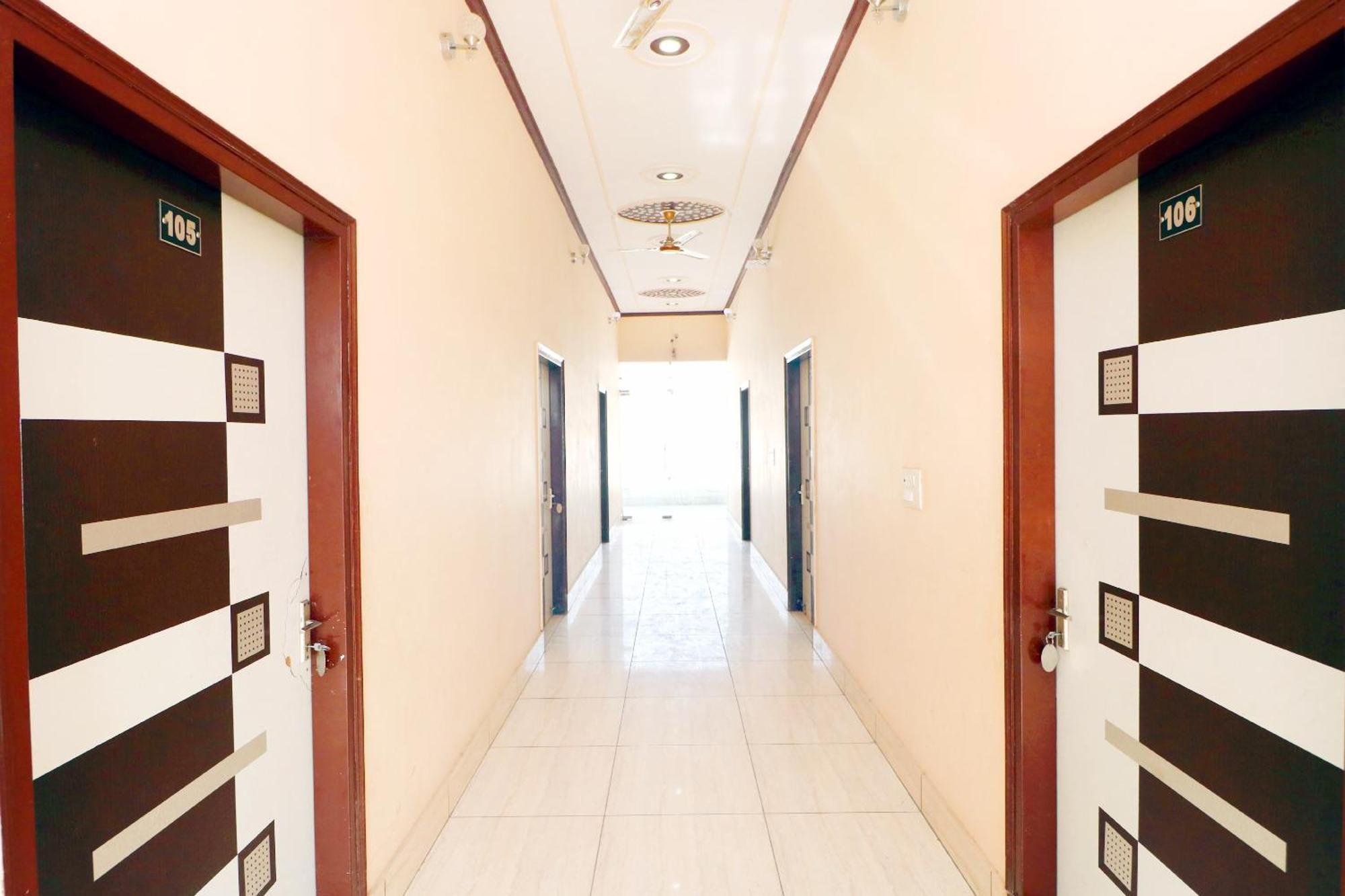 Hotel O Pushp Vatika Bhiwāni Екстериор снимка