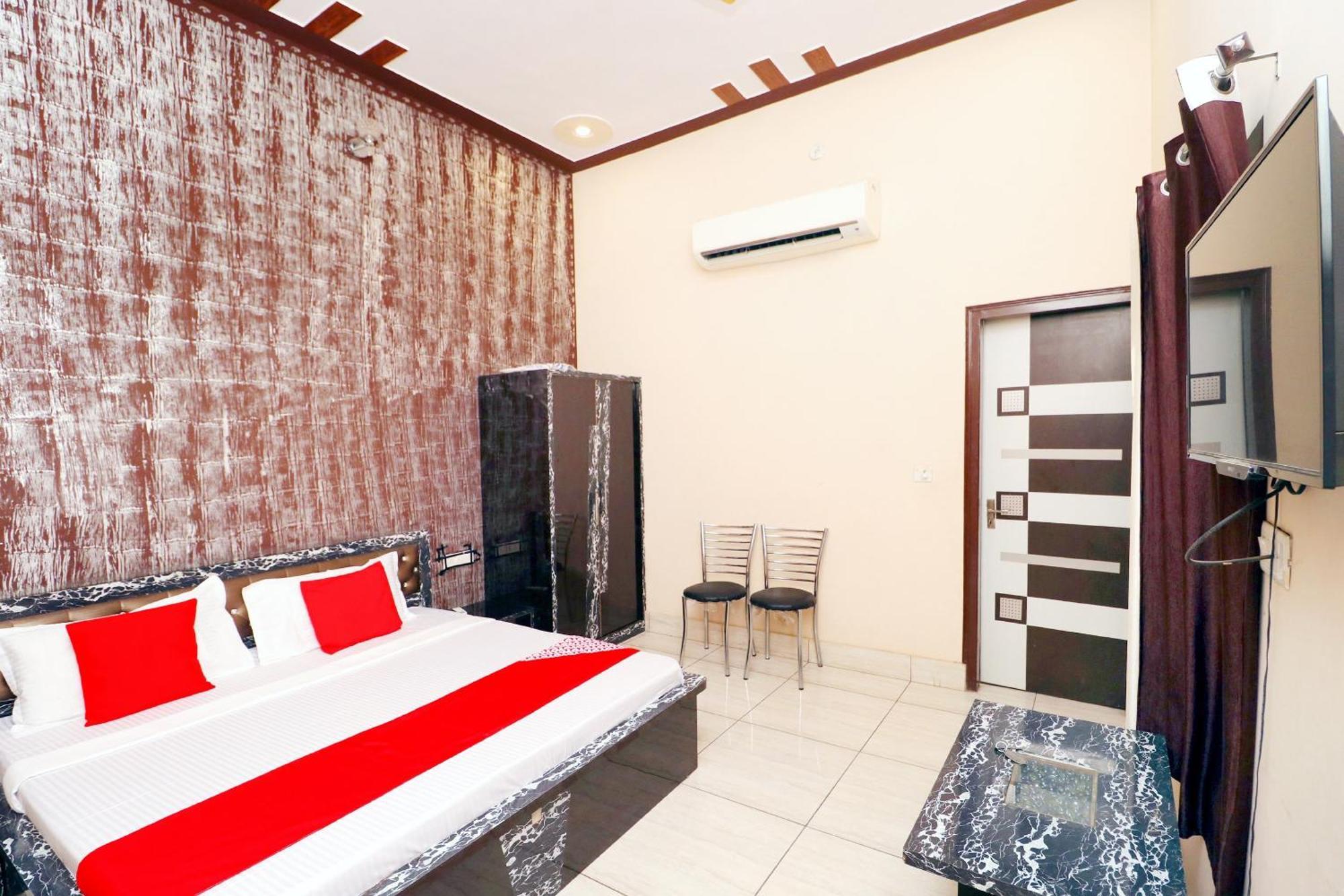 Hotel O Pushp Vatika Bhiwāni Екстериор снимка