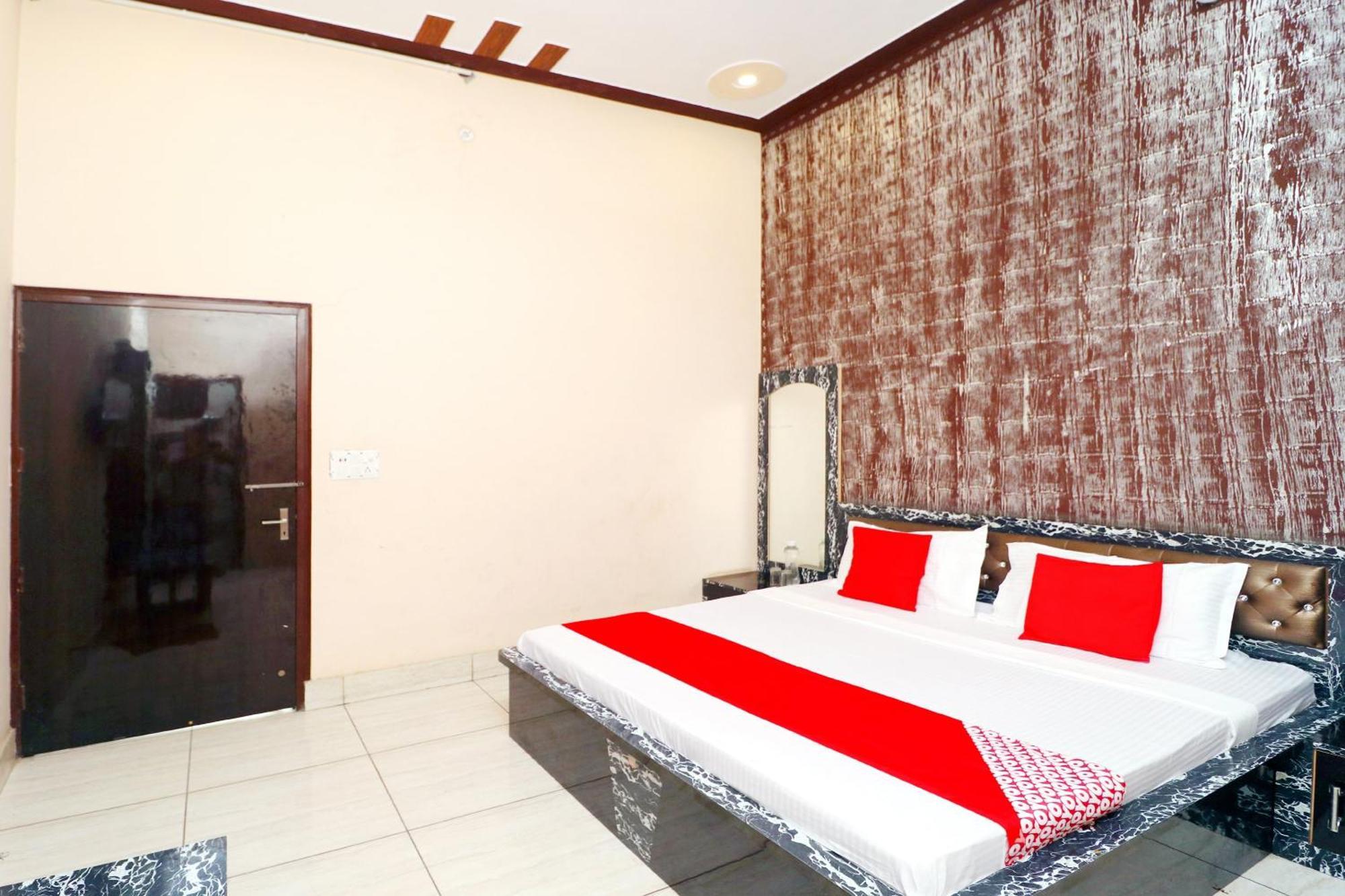 Hotel O Pushp Vatika Bhiwāni Екстериор снимка